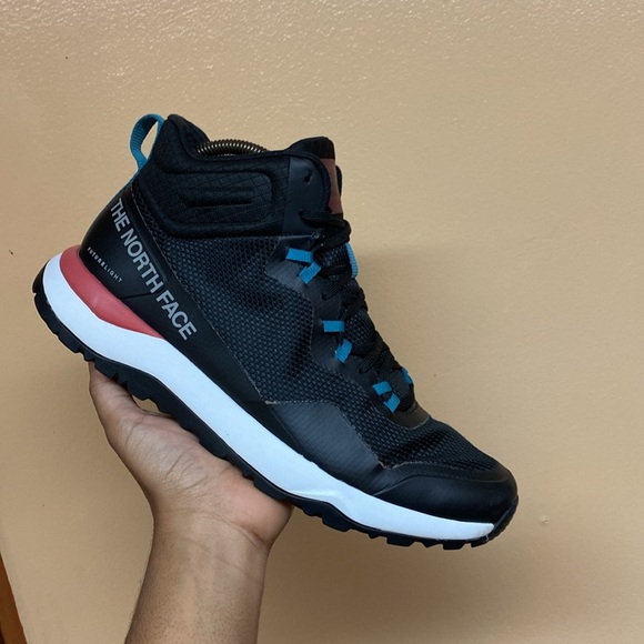 The North Face Activist Mid FUTURELIGHT Hiking Boots - Picture 8 of 17